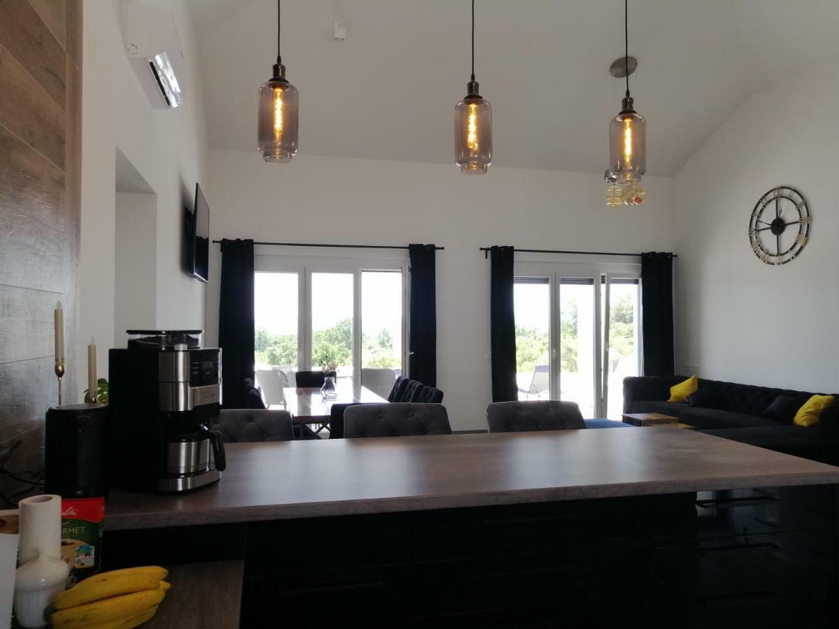 Villa Orao Kaštel Novi المظهر الخارجي الصورة