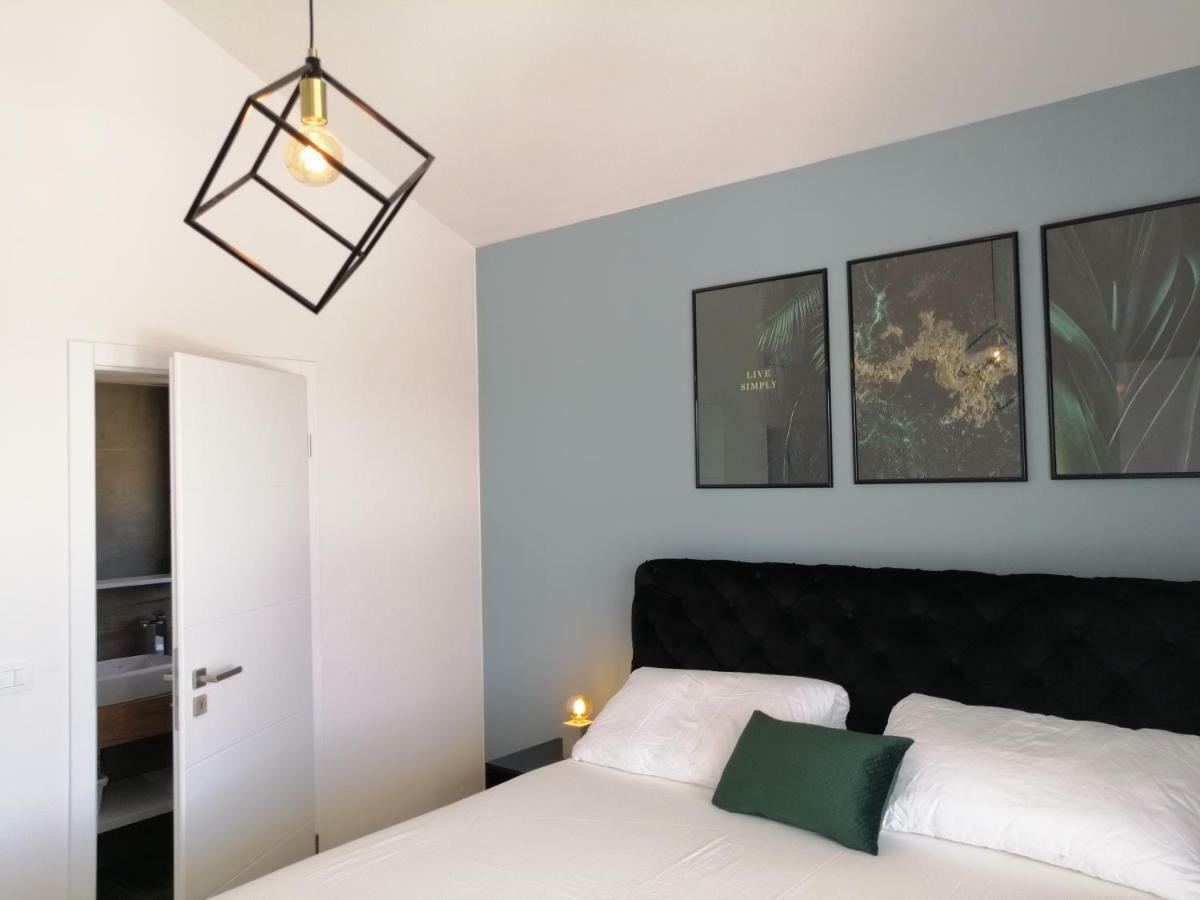 Villa Orao Kaštel Novi المظهر الخارجي الصورة