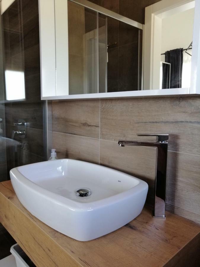 Villa Orao Kaštel Novi المظهر الخارجي الصورة
