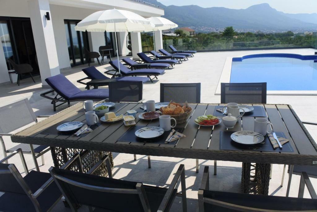 Villa Orao Kaštel Novi المظهر الخارجي الصورة